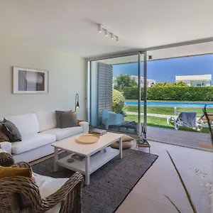 Villa Blue H - - 10 Min Walk To The, Sagres