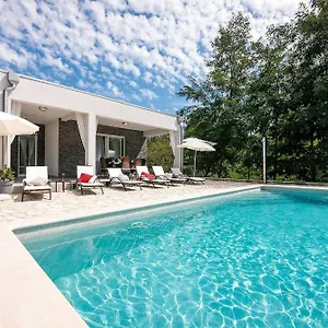 https://villa-sofia-nedescina.in-istria.net
